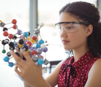 10 Best Gift Ideas for 14 Year Old Girls